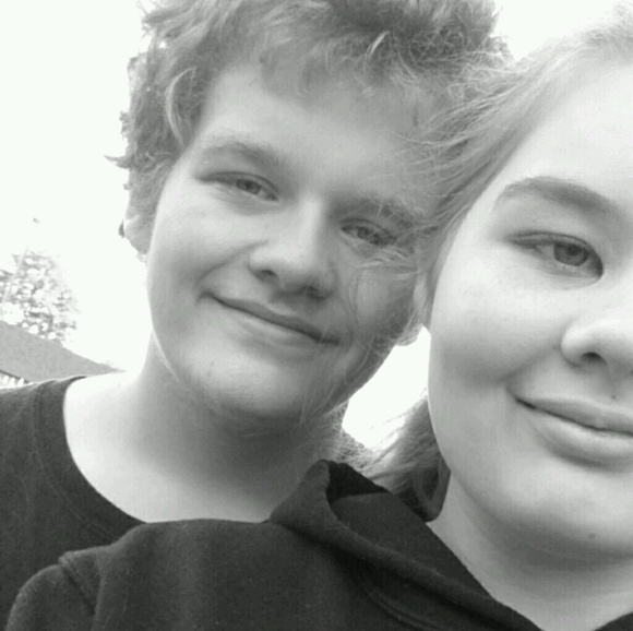 Meet your Posher, Kassie - Picture 1 of 1